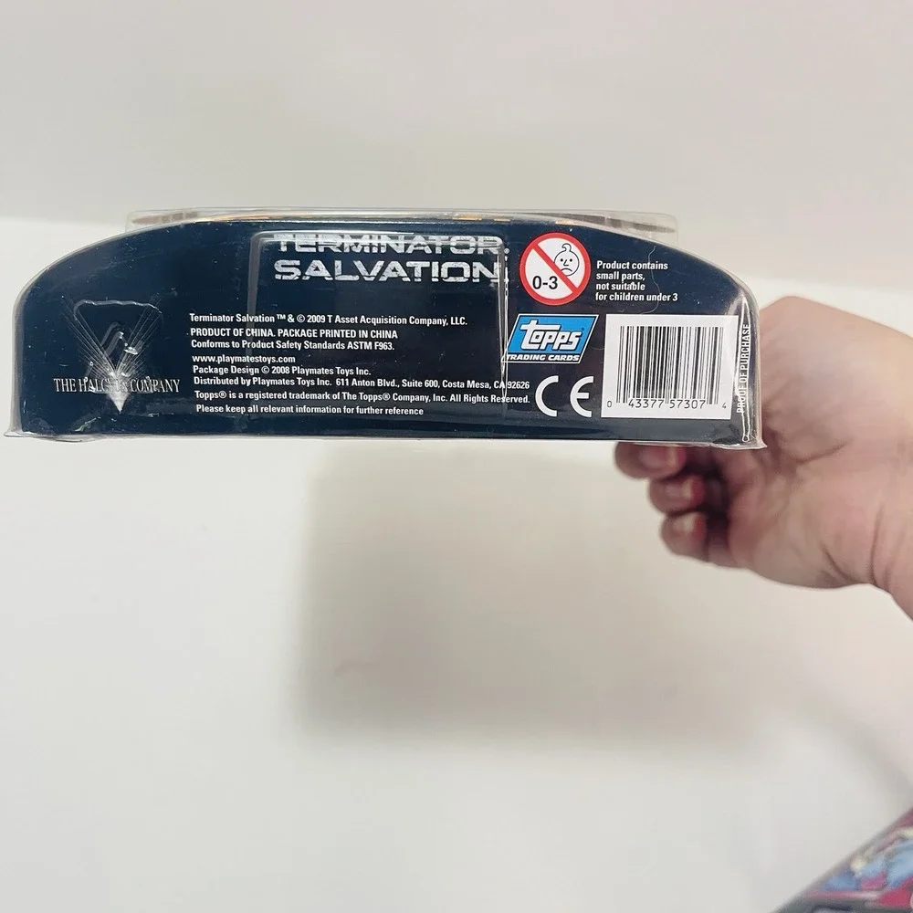Terminator‎ Salvation Hunter Killer T-700 Action Figure 2009  NIB